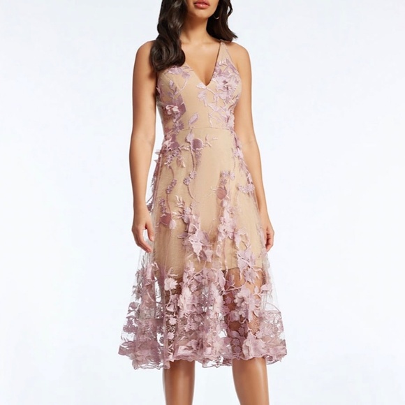 Dress the Population Dresses & Skirts - DRESS THE POPULATION Audrey Lace Overlay Midi Dress Lilac & Nude